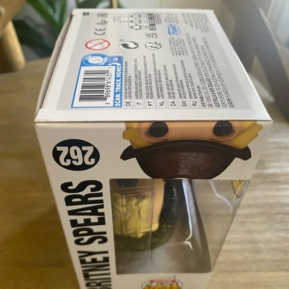 Britney Spears chase funko pop - Picture 8 of 9